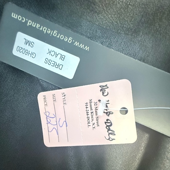 Elegant Black Long Sleeve Dress - Picture 6 of 9